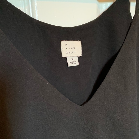 Black professional top - Picture 3 of 3